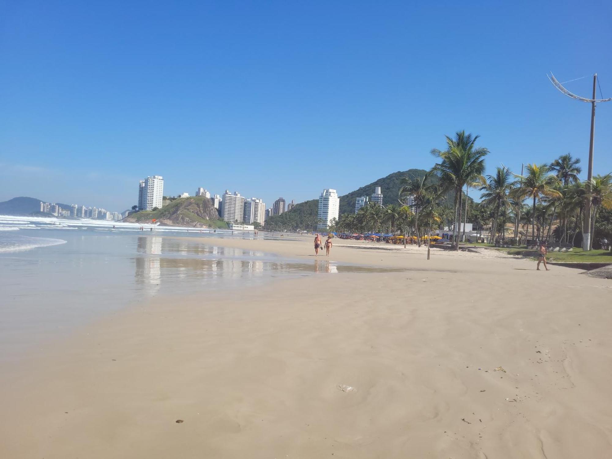 Enseada - Apto 03 Quartos - 02 Vagas Na Garagem - Com Elevador - 550m Da Areia * Guaruja
